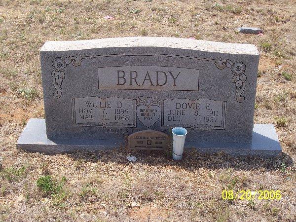 Tombstone of Willie D. Brady (1899-1968) and Dovie E. Brady (1911-1987)