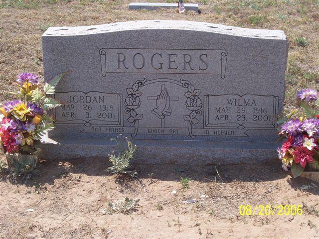 Tombstone of Jordan Rogers (1918-2001) and Wilma Rogers (1916-2001)