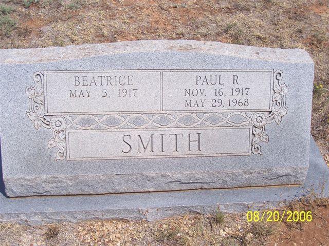 Tombstone of Paul R. Smith (1917-1968) and Beatrice Smith (1917-     )