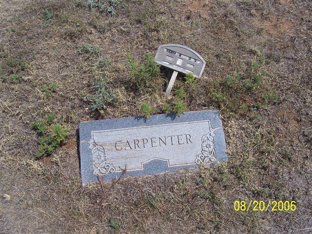 Effie Carpenter's marker and tombstone