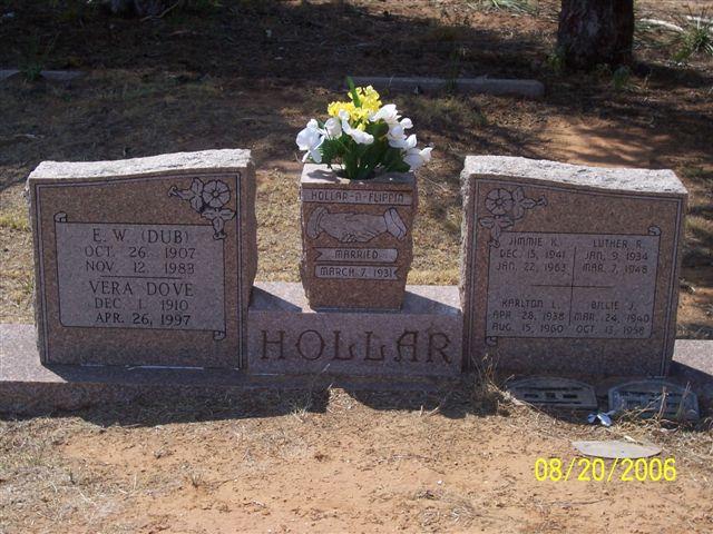 Tombstone of E. W. Hollard (1907-1988) and Vera Dove Hollar (1910-1997)
