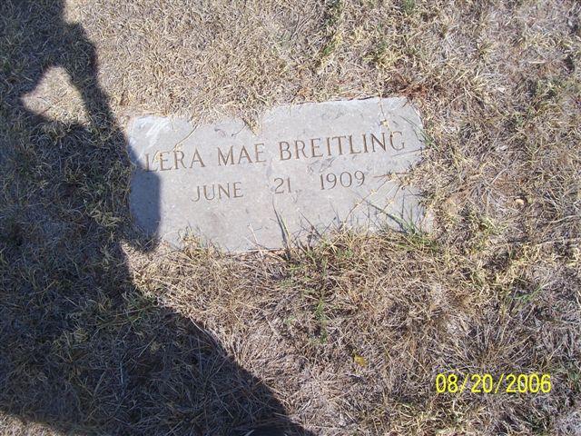 Tombstone of Lera Mae Breitling (1909-1909)