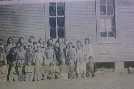 1906 Mount Horeb School and Students